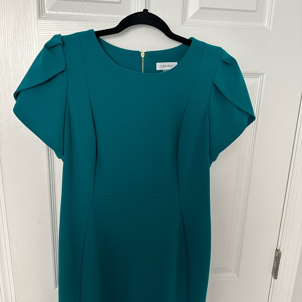 Calvin klein green short sleeve elegant dress size 12